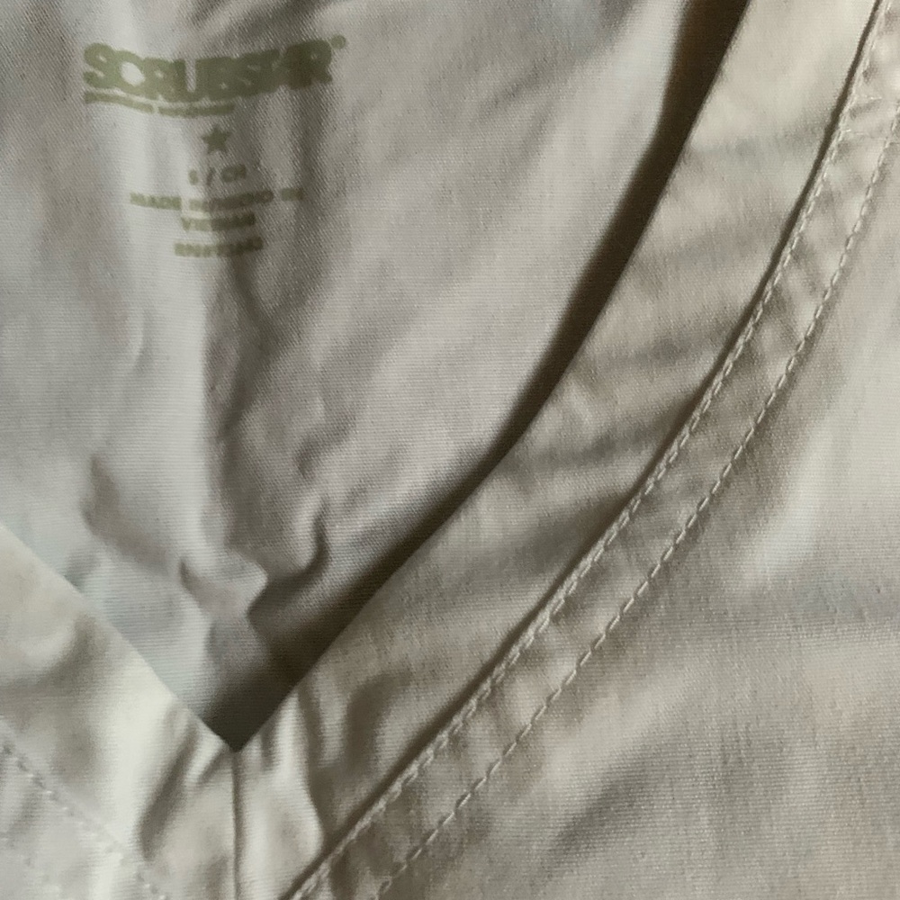 Scrub tops, jackets - Picture 5 of 12